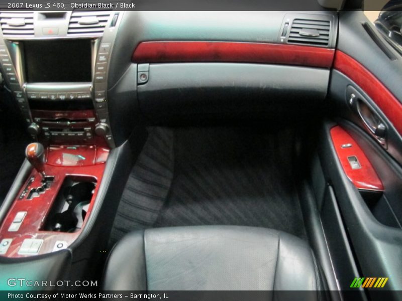 Obsidian Black / Black 2007 Lexus LS 460