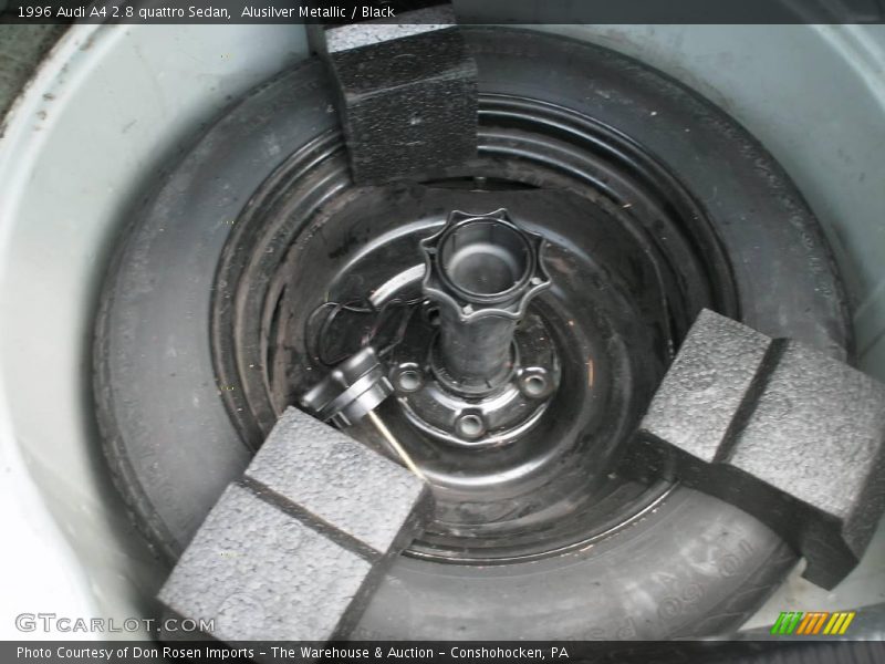 Alusilver Metallic / Black 1996 Audi A4 2.8 quattro Sedan