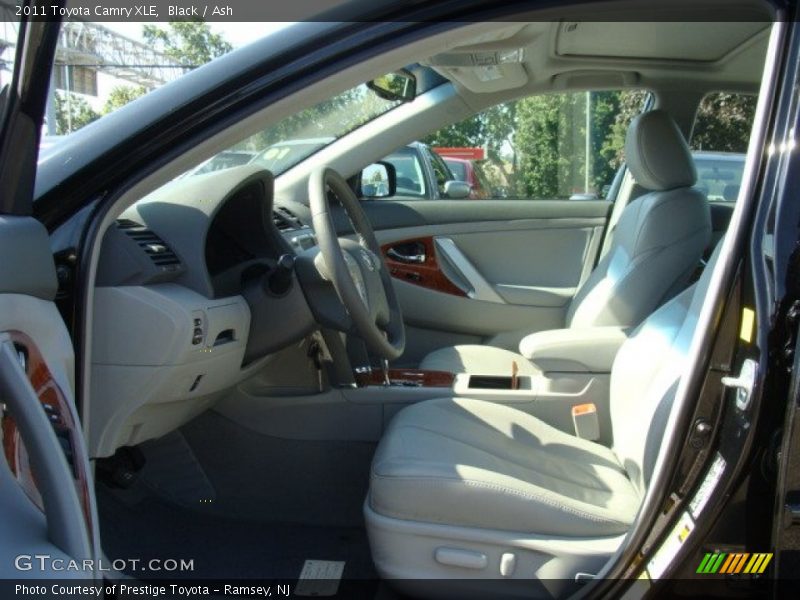 Black / Ash 2011 Toyota Camry XLE