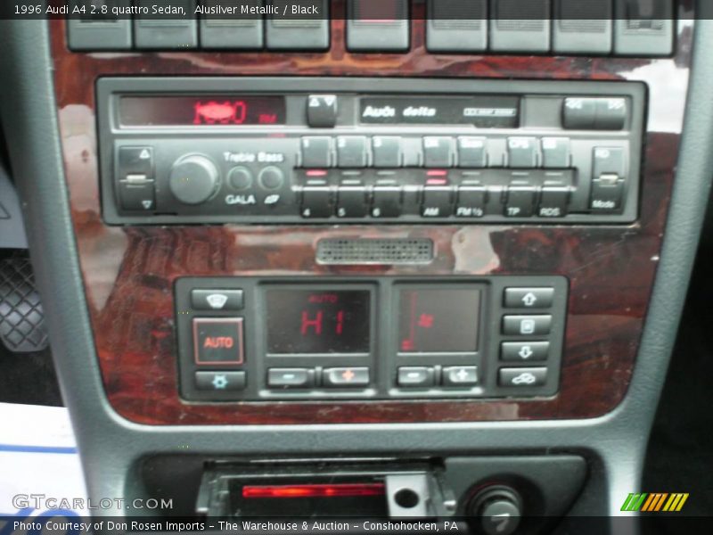 Alusilver Metallic / Black 1996 Audi A4 2.8 quattro Sedan