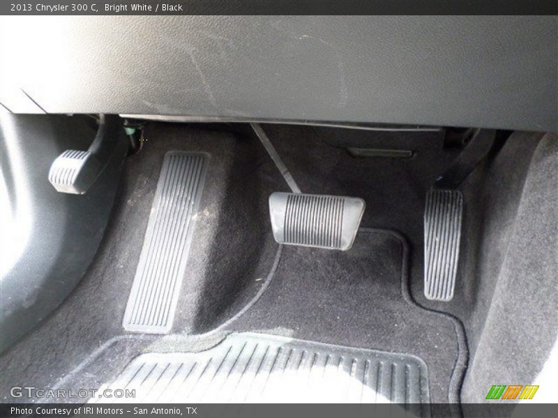 Bright White / Black 2013 Chrysler 300 C