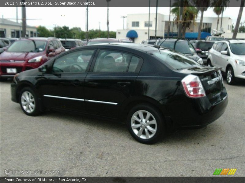 Super Black / Charcoal 2011 Nissan Sentra 2.0 SL