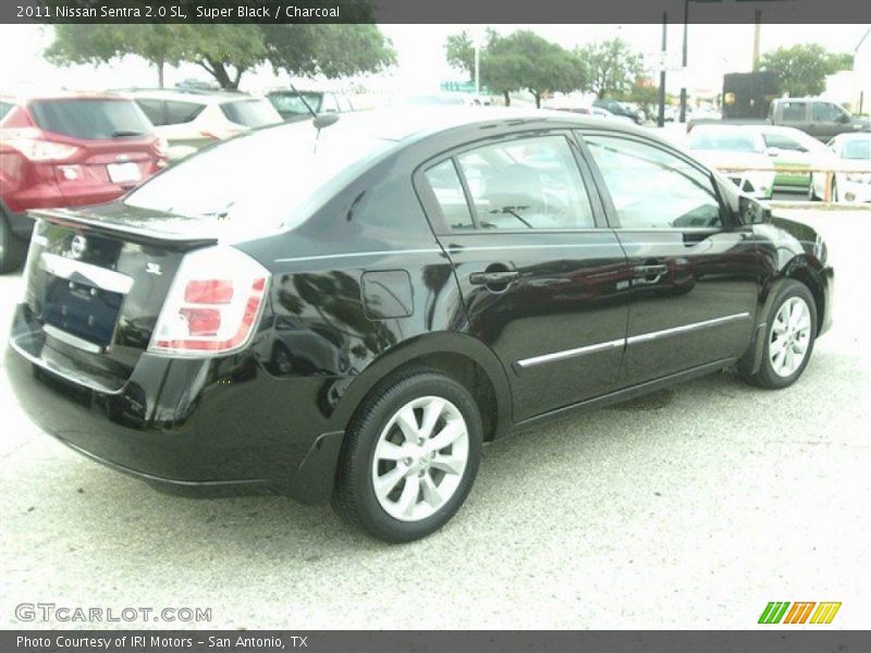 Super Black / Charcoal 2011 Nissan Sentra 2.0 SL