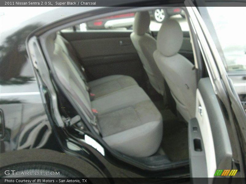 Super Black / Charcoal 2011 Nissan Sentra 2.0 SL
