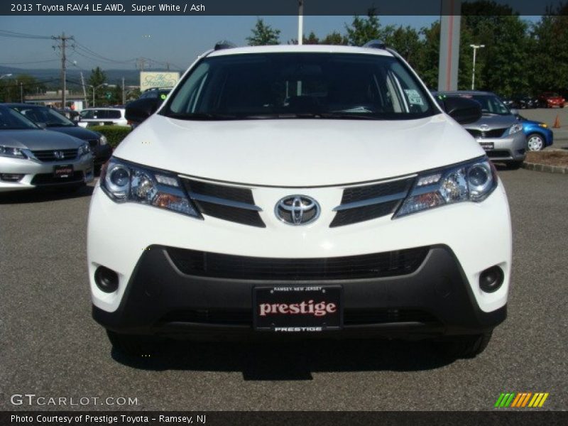 Super White / Ash 2013 Toyota RAV4 LE AWD