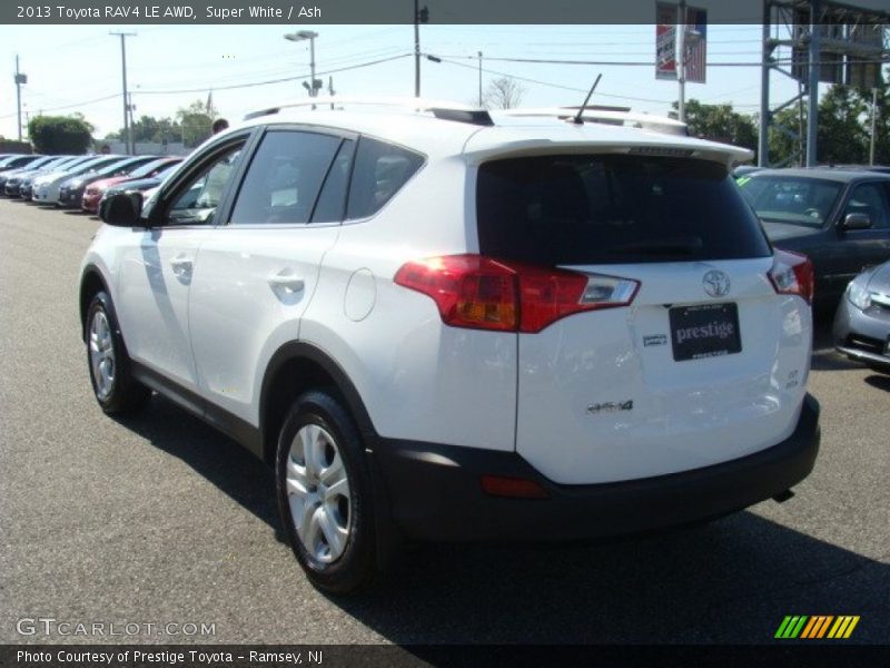 Super White / Ash 2013 Toyota RAV4 LE AWD