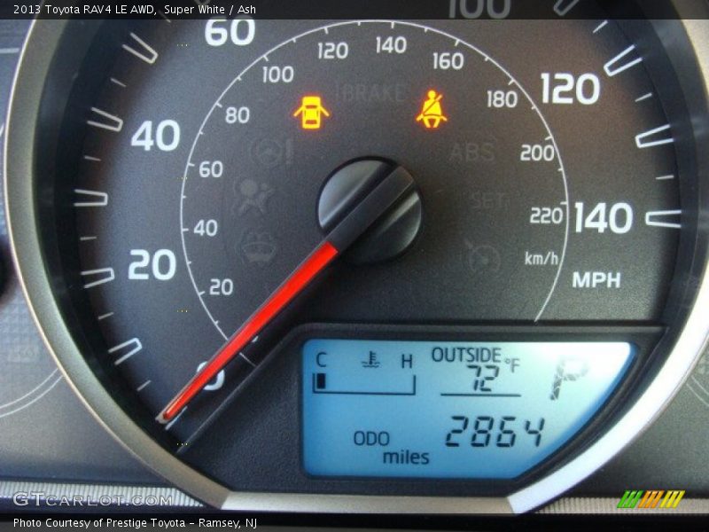 Super White / Ash 2013 Toyota RAV4 LE AWD
