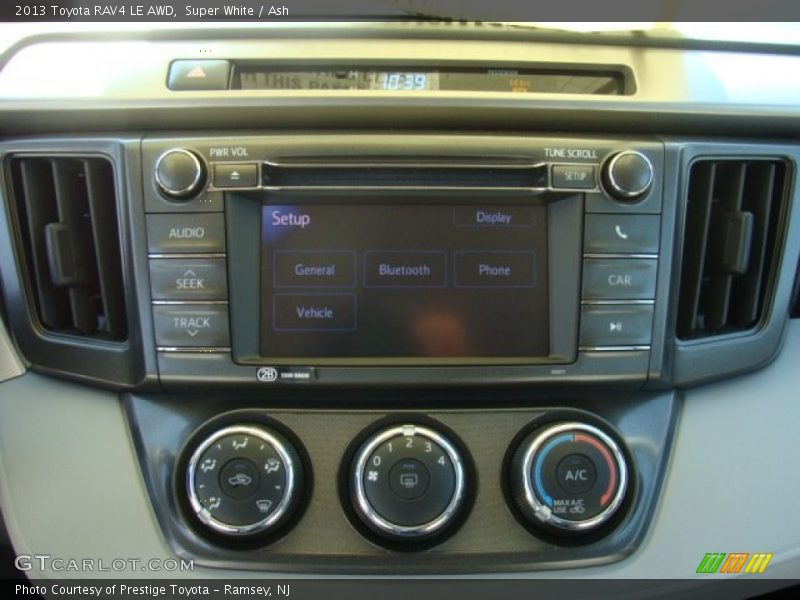 Super White / Ash 2013 Toyota RAV4 LE AWD