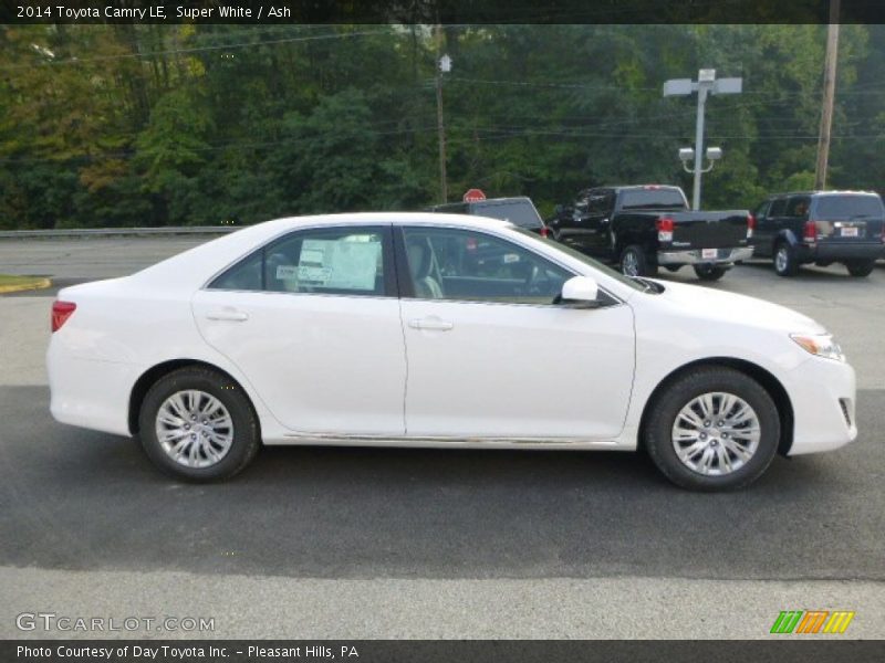 Super White / Ash 2014 Toyota Camry LE