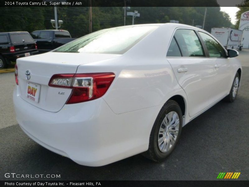 Super White / Ash 2014 Toyota Camry LE