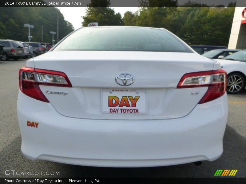 Super White / Ash 2014 Toyota Camry LE