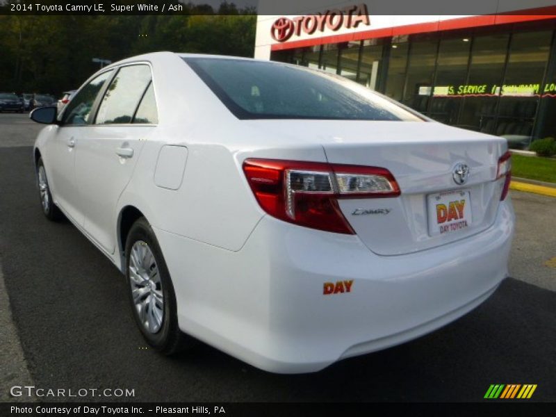 Super White / Ash 2014 Toyota Camry LE
