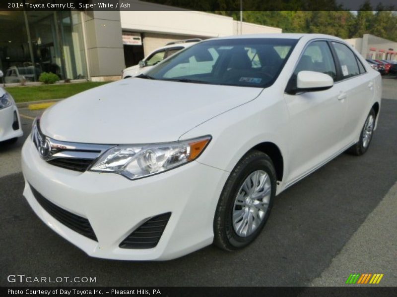 Super White / Ash 2014 Toyota Camry LE