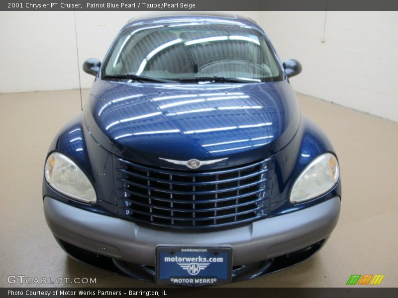 Patriot Blue Pearl / Taupe/Pearl Beige 2001 Chrysler PT Cruiser