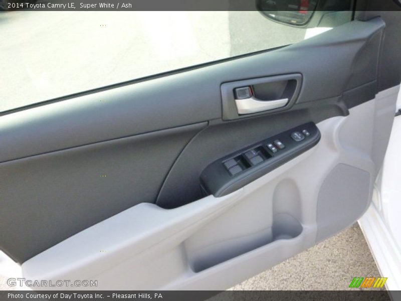Super White / Ash 2014 Toyota Camry LE