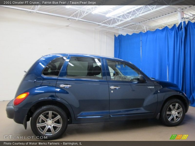 Patriot Blue Pearl / Taupe/Pearl Beige 2001 Chrysler PT Cruiser