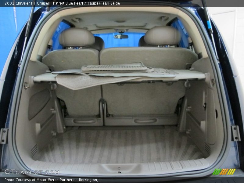 Patriot Blue Pearl / Taupe/Pearl Beige 2001 Chrysler PT Cruiser