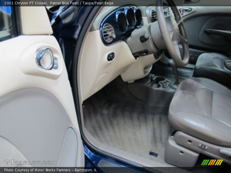 Patriot Blue Pearl / Taupe/Pearl Beige 2001 Chrysler PT Cruiser