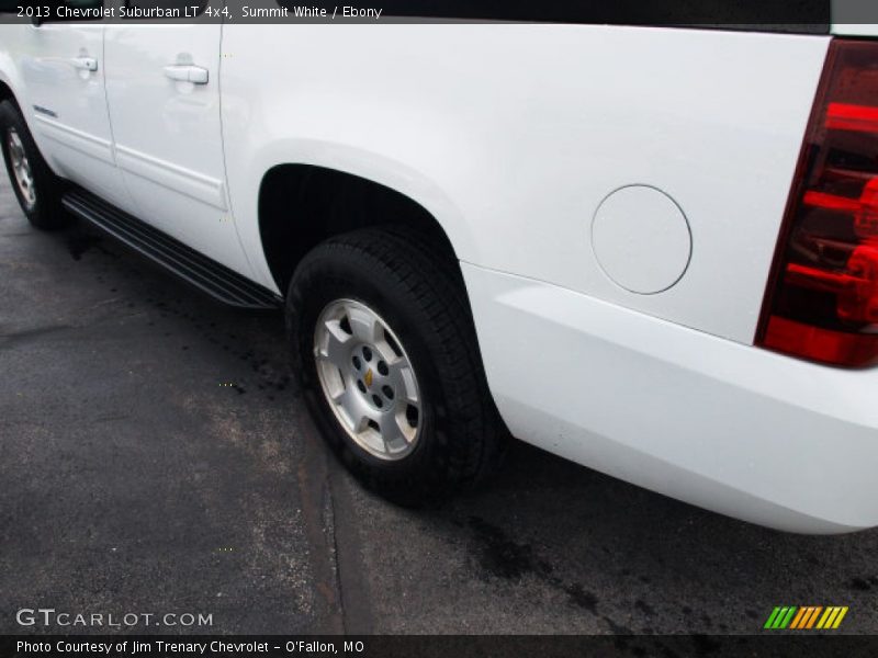 Summit White / Ebony 2013 Chevrolet Suburban LT 4x4