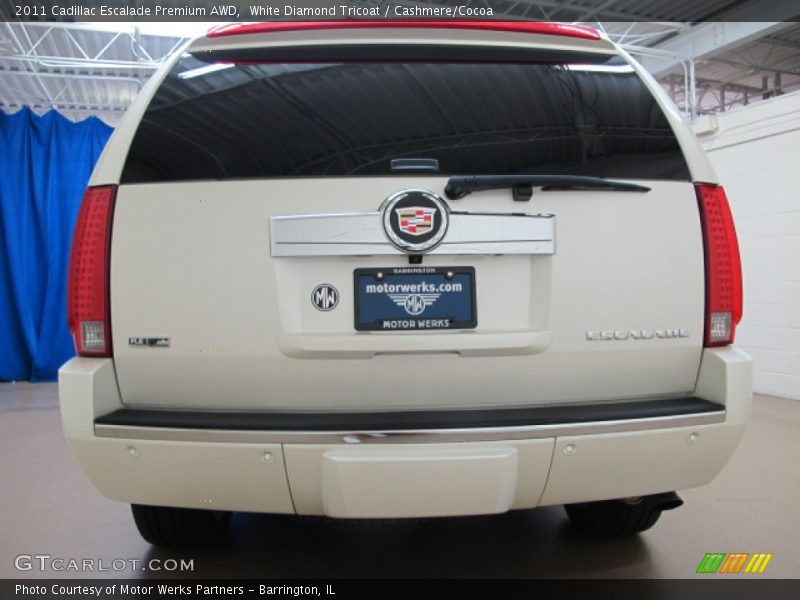 White Diamond Tricoat / Cashmere/Cocoa 2011 Cadillac Escalade Premium AWD