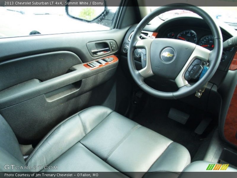 Summit White / Ebony 2013 Chevrolet Suburban LT 4x4