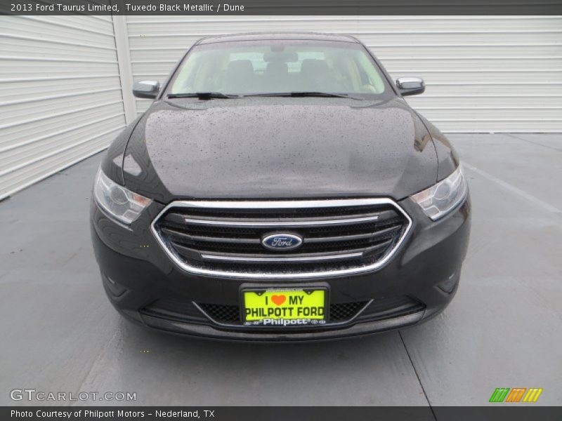 Tuxedo Black Metallic / Dune 2013 Ford Taurus Limited