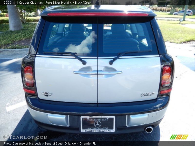 Pure Silver Metallic / Black/Grey 2009 Mini Cooper Clubman