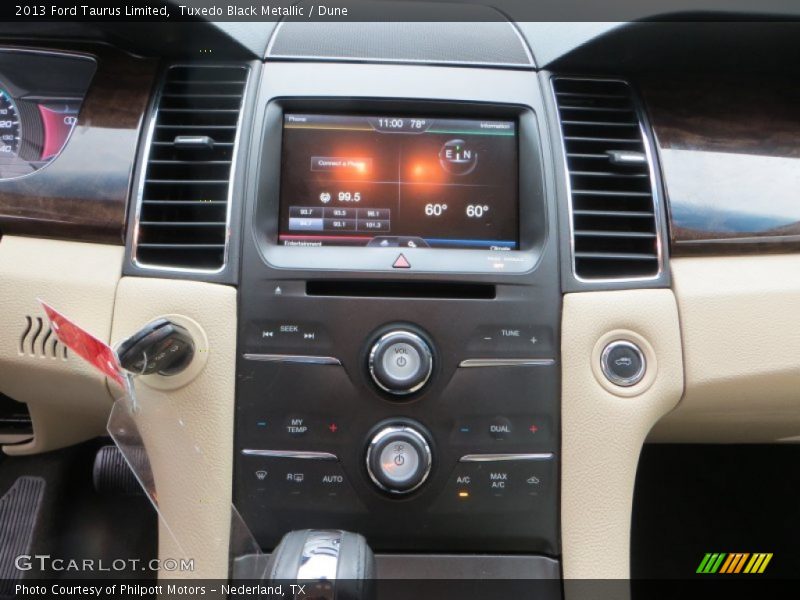 Tuxedo Black Metallic / Dune 2013 Ford Taurus Limited