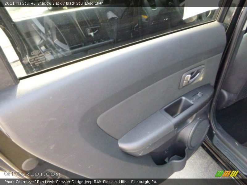 Shadow Black / Black Soul Logo Cloth 2011 Kia Soul +