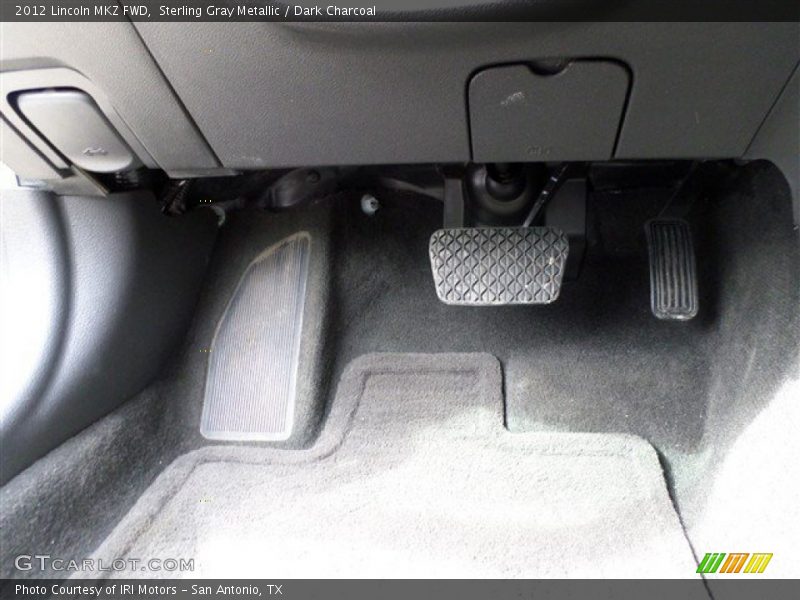 Sterling Gray Metallic / Dark Charcoal 2012 Lincoln MKZ FWD