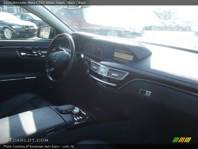 Black / Black 2010 Mercedes-Benz S 550 4Matic Sedan