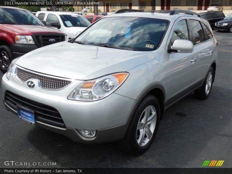 Ultra Silver / Black Leather 2011 Hyundai Veracruz GLS