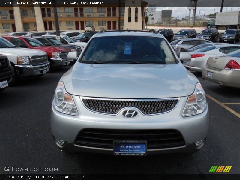Ultra Silver / Black Leather 2011 Hyundai Veracruz GLS