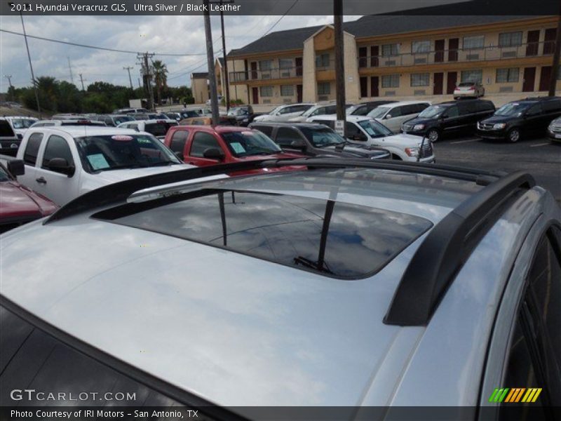 Ultra Silver / Black Leather 2011 Hyundai Veracruz GLS