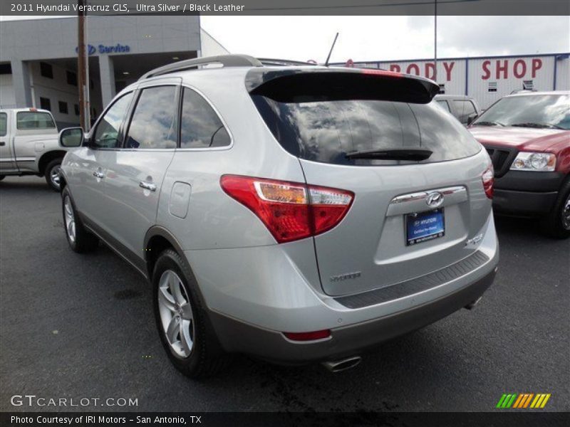 Ultra Silver / Black Leather 2011 Hyundai Veracruz GLS