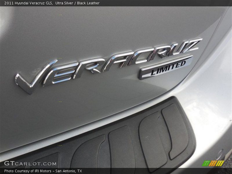 Ultra Silver / Black Leather 2011 Hyundai Veracruz GLS