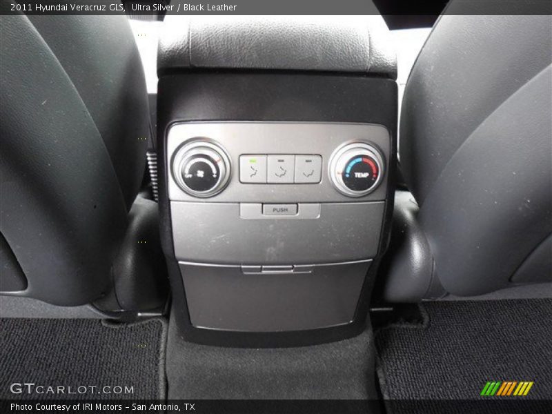Ultra Silver / Black Leather 2011 Hyundai Veracruz GLS