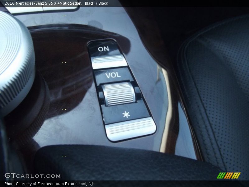 Black / Black 2010 Mercedes-Benz S 550 4Matic Sedan