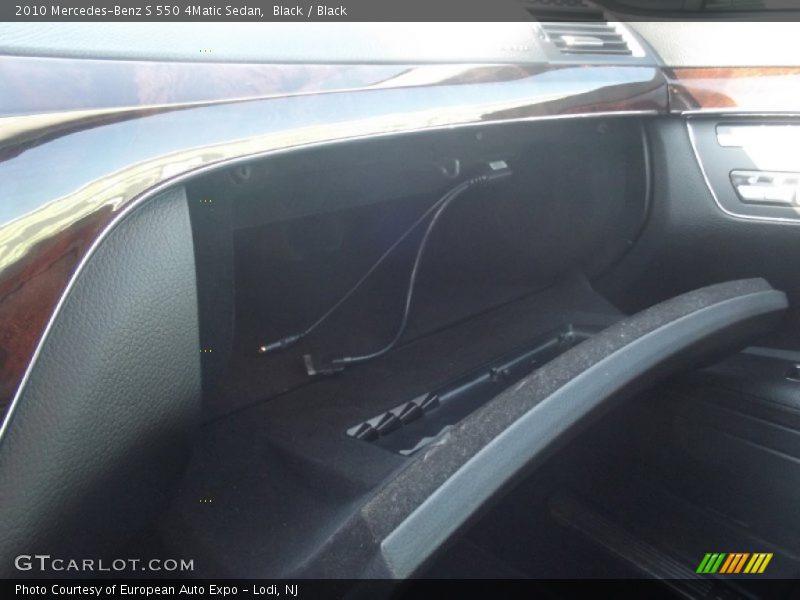 Black / Black 2010 Mercedes-Benz S 550 4Matic Sedan
