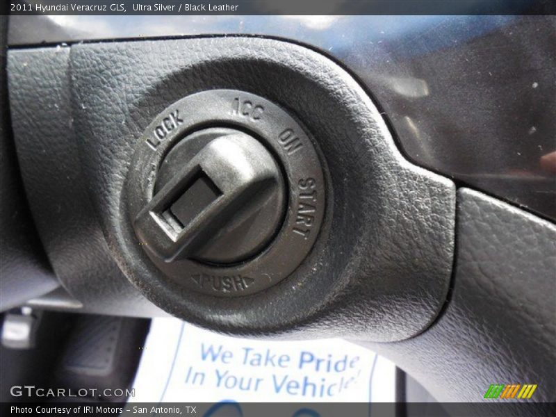 Ultra Silver / Black Leather 2011 Hyundai Veracruz GLS
