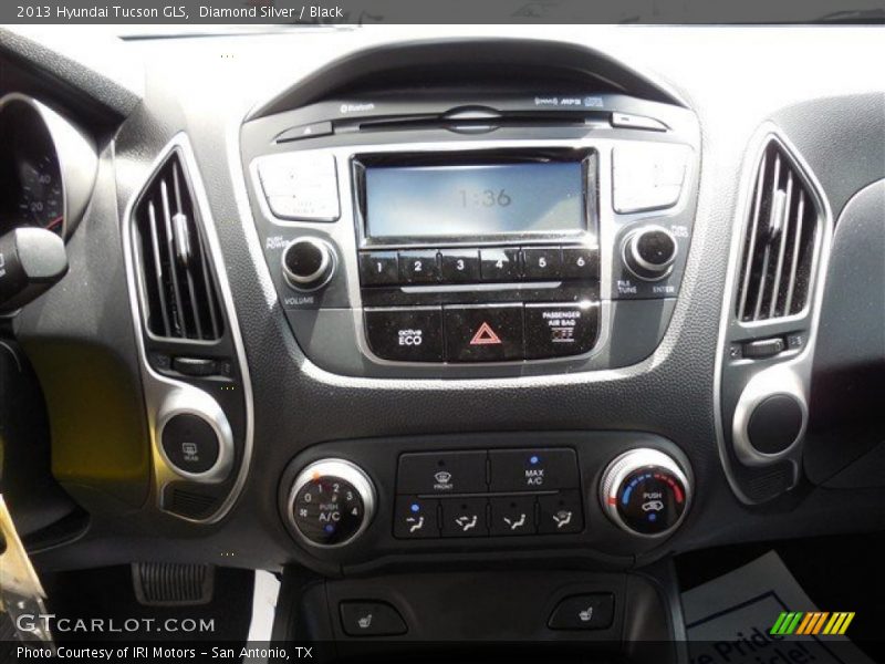 Diamond Silver / Black 2013 Hyundai Tucson GLS