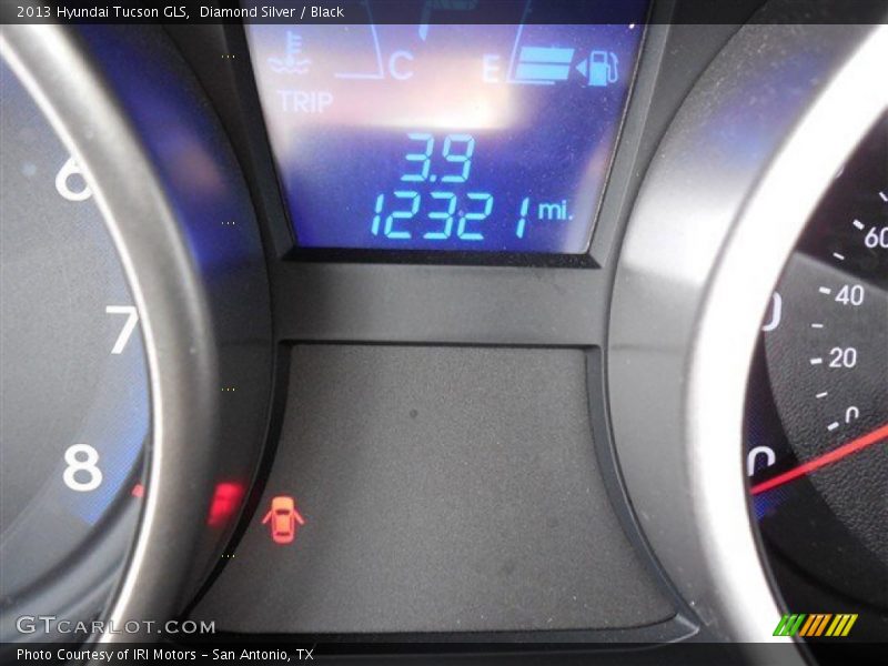 Diamond Silver / Black 2013 Hyundai Tucson GLS