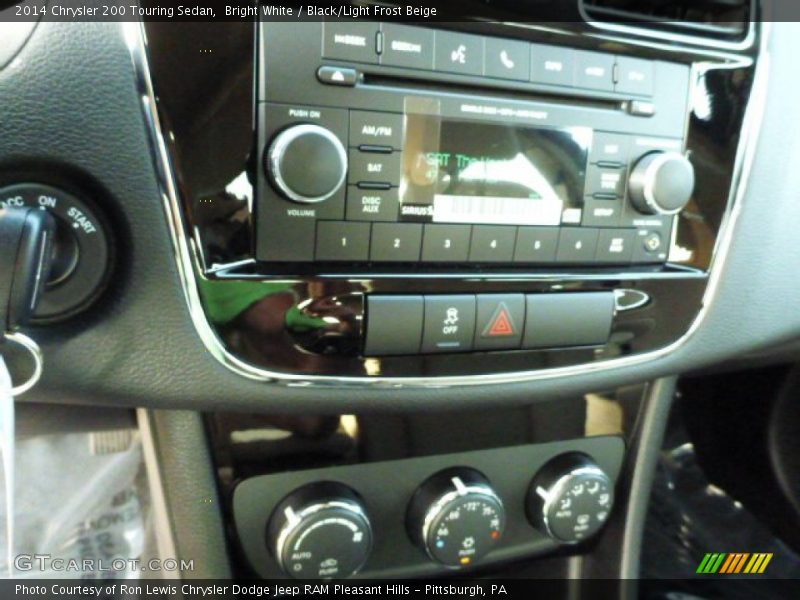 Bright White / Black/Light Frost Beige 2014 Chrysler 200 Touring Sedan