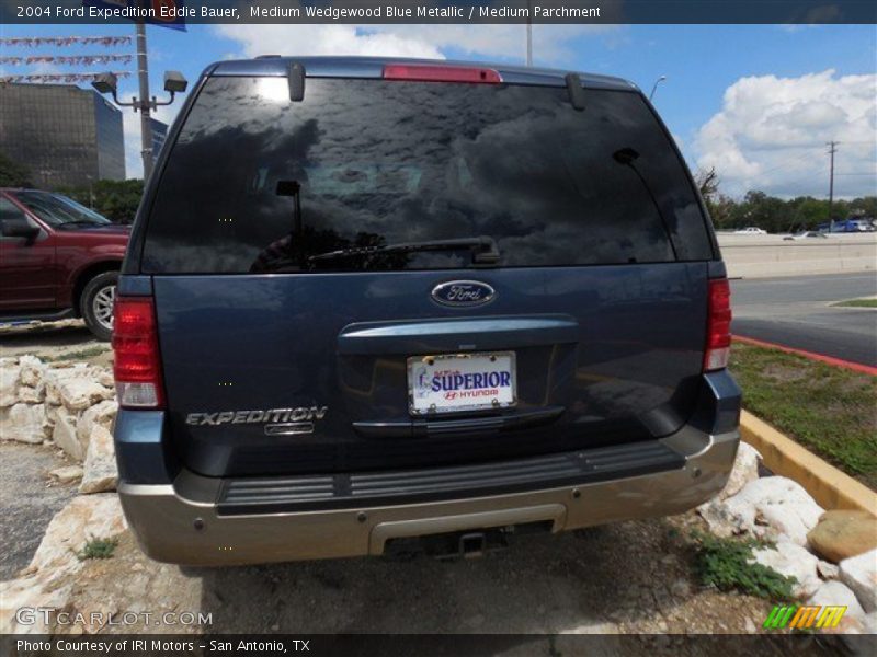 Medium Wedgewood Blue Metallic / Medium Parchment 2004 Ford Expedition Eddie Bauer