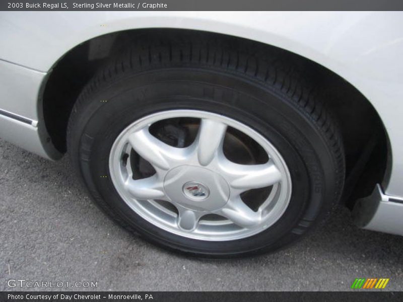 Sterling Silver Metallic / Graphite 2003 Buick Regal LS