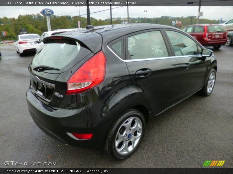 Tuxedo Black / Charcoal Black Leather 2013 Ford Fiesta Titanium Hatchback