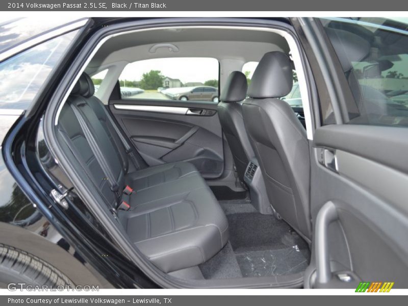 Black / Titan Black 2014 Volkswagen Passat 2.5L SE