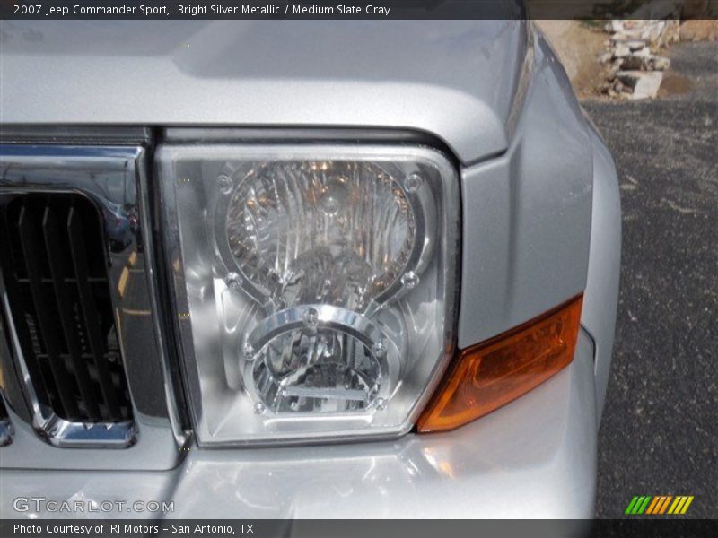Bright Silver Metallic / Medium Slate Gray 2007 Jeep Commander Sport