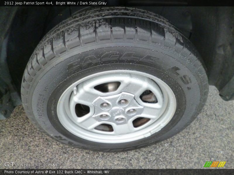 Bright White / Dark Slate Gray 2012 Jeep Patriot Sport 4x4