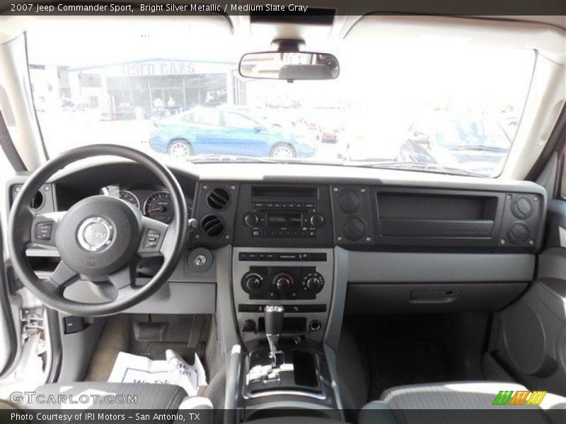 Bright Silver Metallic / Medium Slate Gray 2007 Jeep Commander Sport
